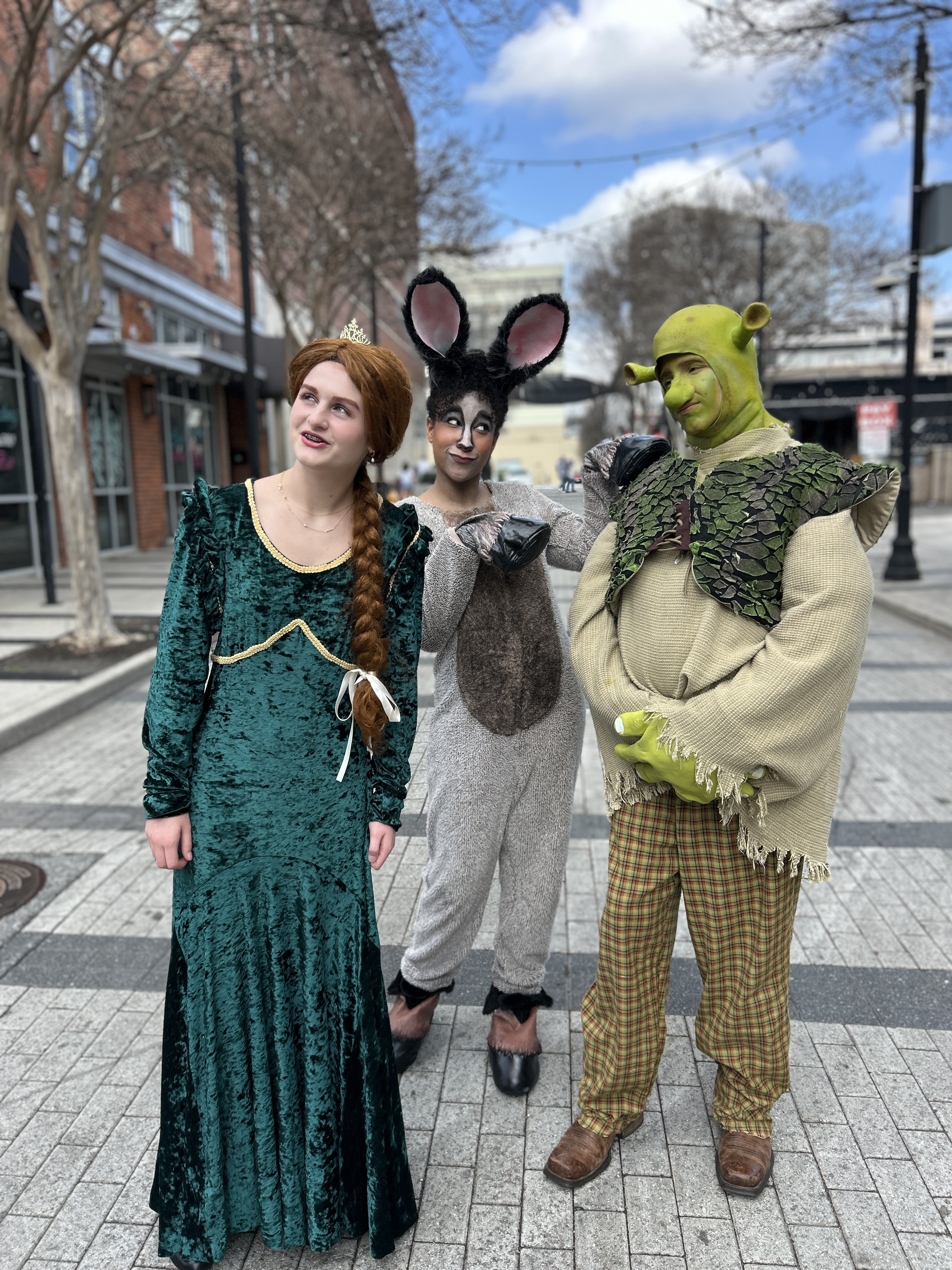 Shrek, Fiona and Donkey JR. Cast