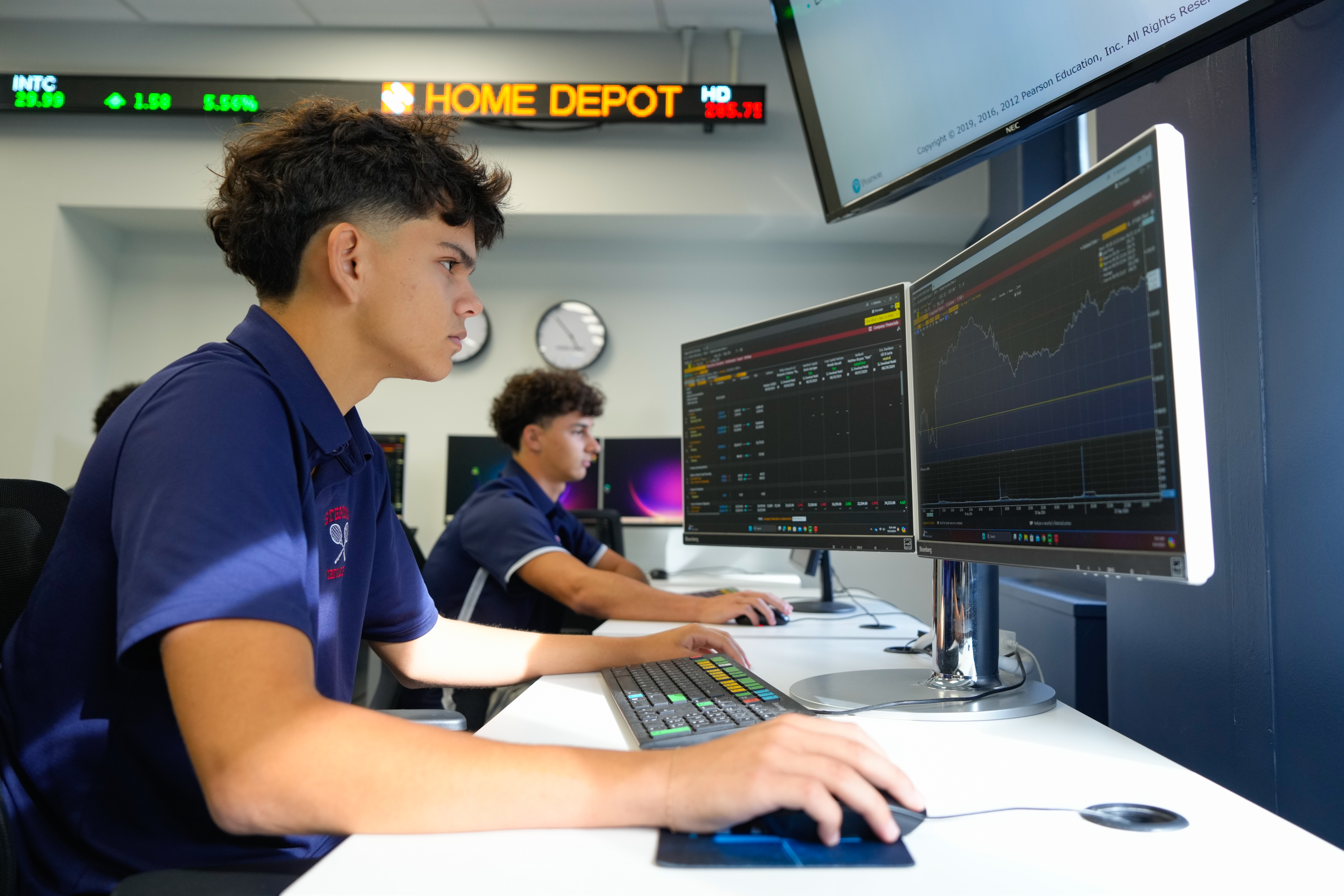 Finance & Entrepreneurship Labs with Bloomberg Terminals